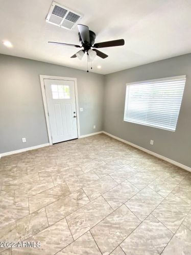 1829 37 Dr, Phoenix AZ 85029-1109 exterior