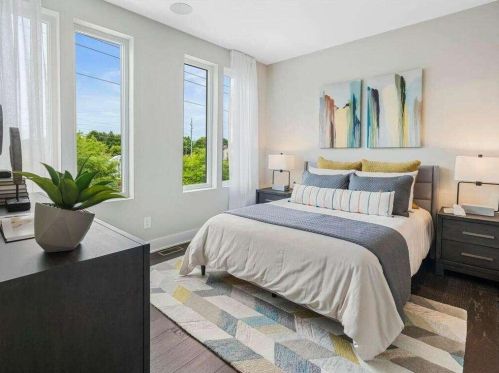 1277 Chelsea Cir, Atlanta GA 30318-1268 exterior