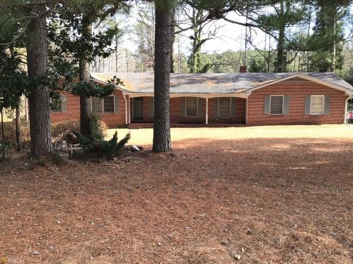 3105 Rockview Dr, Lithonia, GA 30038-3028