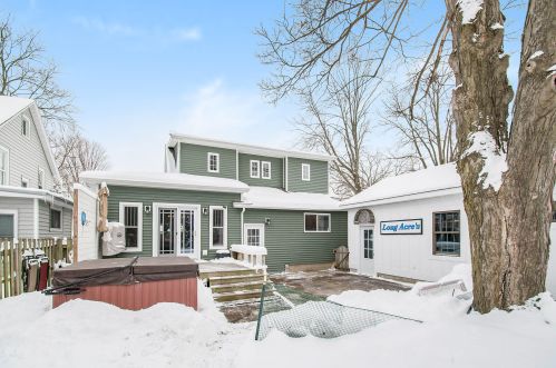 318 Academy St, Allegan MI 49010-1455 exterior