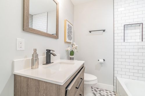 3609 Bay Ave, Tampa FL  33611-4220 exterior