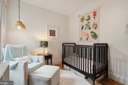 652 Johnson St, Philadelphia PA 19138-1039 exterior