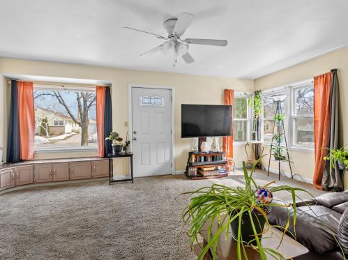 1510 12th St, Manitowoc, WI 54220-5719