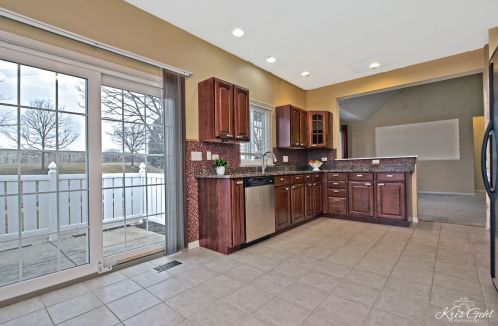 1501 Candlestick Way, Waukegan IL 60085-8648 exterior