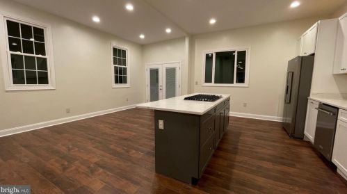 827 Philadelphia Ave, Silver Spring MD  20910-4935 exterior