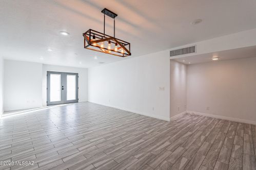 9814 1st St, Tucson AZ  85748-1950 exterior