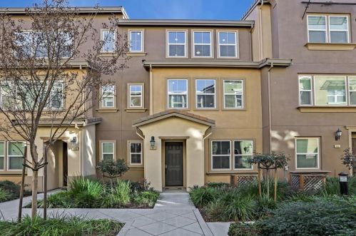 1961 Lee Way, Milpitas, CA 95035-9016