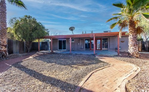 8545 Calle Bolivar, Tucson AZ 85715-5604 exterior