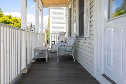 65 Burnside Ave, Middletown, RI 02840-2057