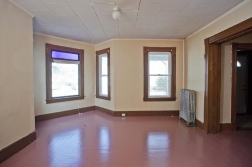 49 Palmer Ave, Springfield MA 01108-1009 exterior