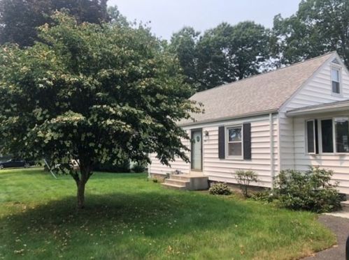 66 Rosemary Dr, Springfield, MA 01119-1920