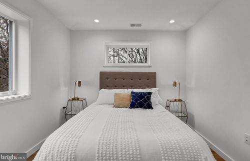 5112 Southern Ave, Washington DC 20019-5848 exterior