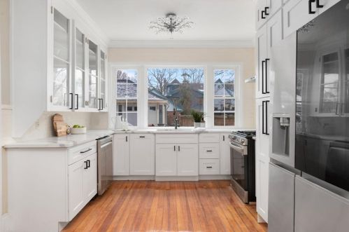 294 Doyle Ave, Providence RI  02906-3355 exterior