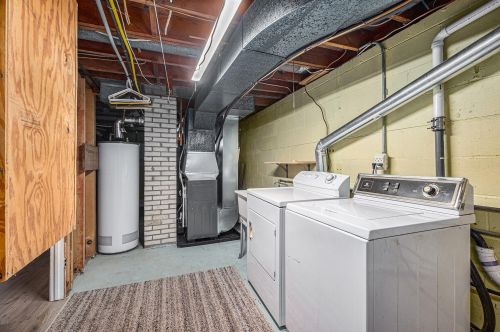 901 Cricklewood St, Wyoming MI exterior