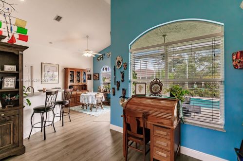 972 Haas Ave, Fort Pierce FL  34953-5611 exterior