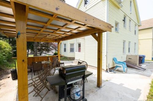 145 Fairview St, New Britain CT  06051-2709 exterior