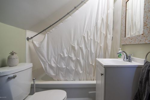 461 Park St, Grand Rapids MI 49525-2581 exterior