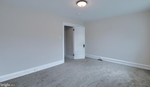 22 Caroline St, Lancaster PA  17603-5104 exterior