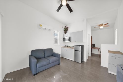 1229 13th Ave, Phoenix AZ 85007-4138 exterior