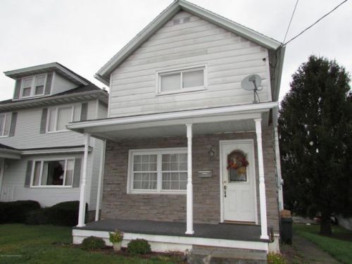 621 Meade St, Scranton, PA 18512-1231