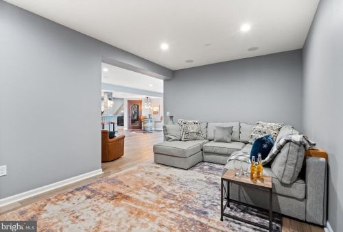 23073 Creighton Farms Dr, Leesburg VA 20175-6491 exterior