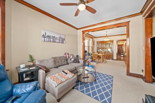 2321 Walton St, Chicago IL 60622-4817 exterior