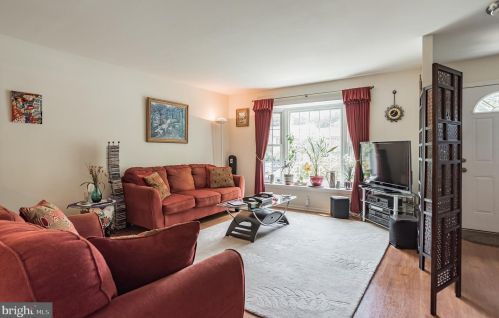 11920 Bargate Ct, Rockville MD 20852-4117 exterior