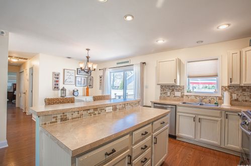 138 Frederick Ave, Babylon NY exterior