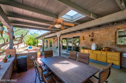 8901 Bears Path Rd, Tucson AZ  85749-8139 exterior