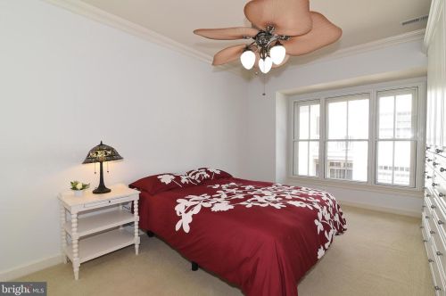 713 Carpenter Rd, Alexandria VA  22314-6227 exterior