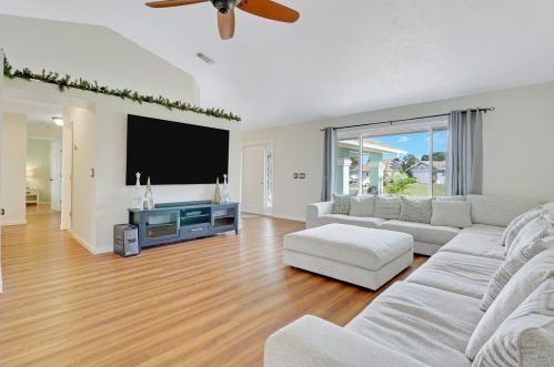 2398 Lejune St, Fort Pierce FL  34953-2677 exterior