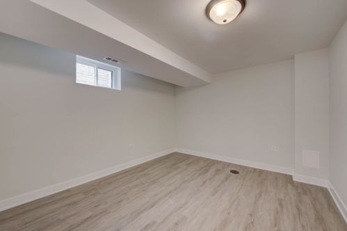 4852 La Crosse Ave, Chicago IL  60638-2119 exterior