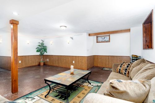 5939 Rose Rd, Duluth MN 55811-1219 exterior