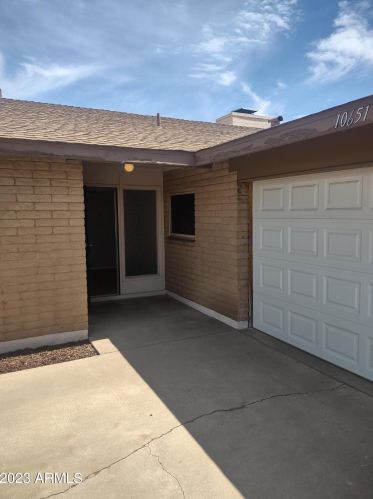 10651 33rd Ave, Phoenix, AZ 85029-4218