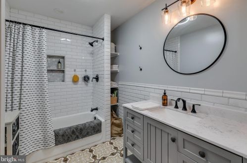 104 Ellsworth St, Philadelphia PA 19147-4606 exterior