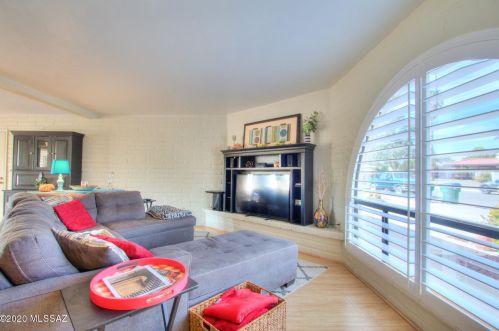 320 Paseo Chuparosas, Green Valley AZ 85614-3303 exterior