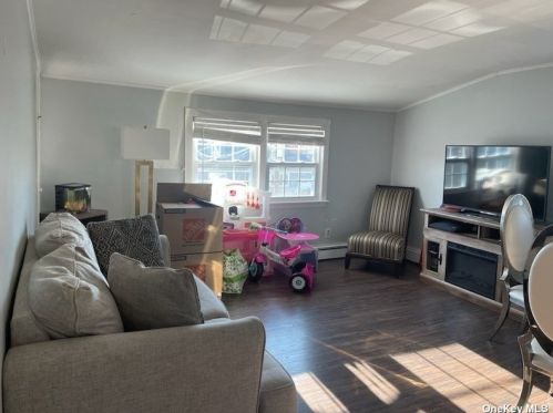 69 Central Ave, Babylon NY  11703-1703 exterior