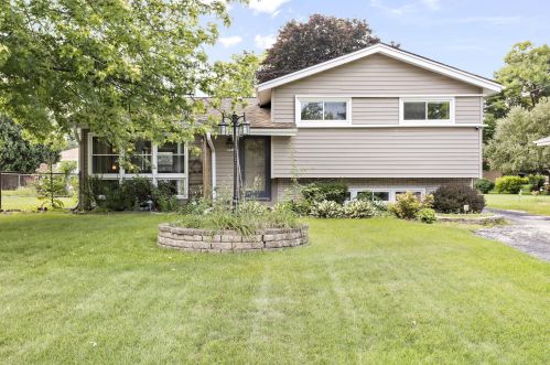 8353 65th St, Milwaukee, WI 53223-3412