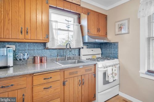 101 5 Ave, Runnemede NJ 08078-1308 exterior