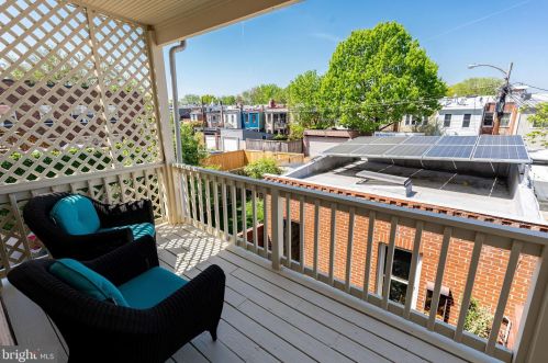 238 10th St, Washington DC  20002-6214 exterior