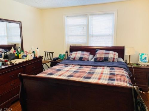 749 Linden Ave, Rahway NJ 07065-3624 exterior