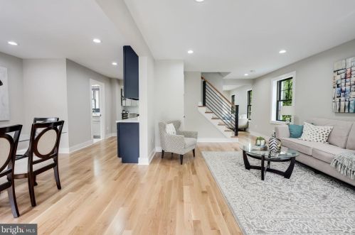 1505 Crestwood Dr, Alexandria VA  22302-2303 exterior