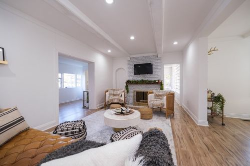 9116 Frankstown Rd, Pittsburgh PA  15235-1433 exterior