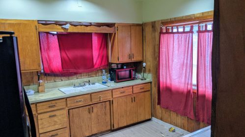 3918 36th St, Milwaukee, WI 53216-2509