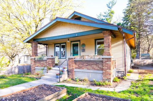 245 Graceland St, Grand Rapids, MI 49505-6262