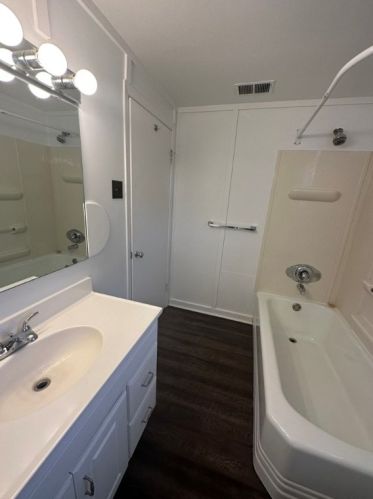 107 Poplargrove St, Pittsburgh PA 15210-3913 exterior