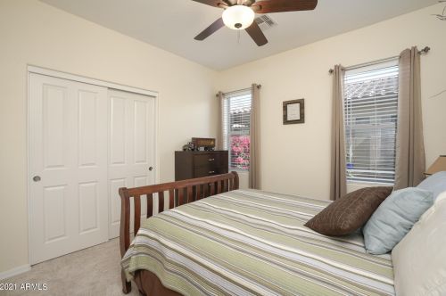 253 Jade Dr, Chandler AZ 85286-1646 exterior