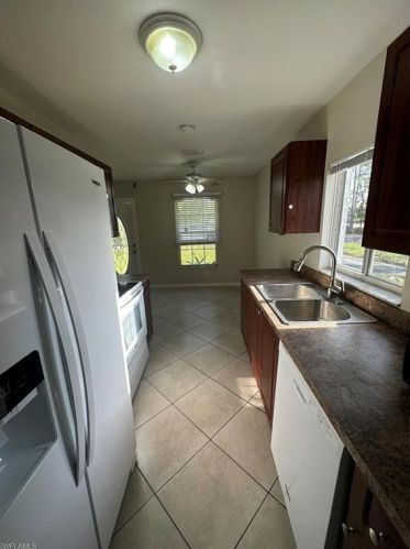 2370 31 Ave, Naples FL 34120-0442 exterior