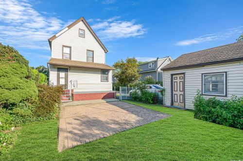 93 Bismark Ave, Valley Stream NY  11581-1408 exterior