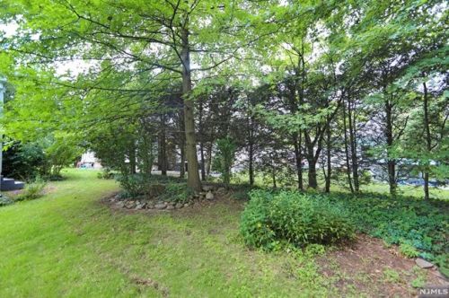 115 Oakdene Ave, Teaneck NJ  07666-4169 exterior